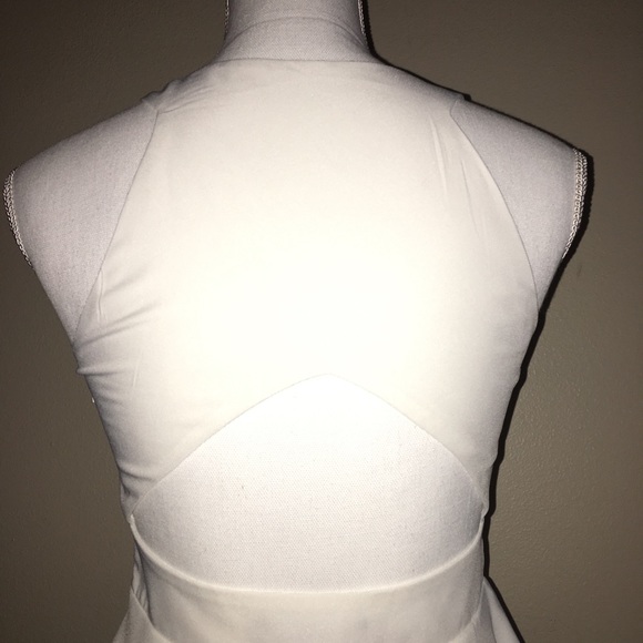 🤍💥LAST CHANCE! Lulu’s dress with cutout details - Picture 6 of 6